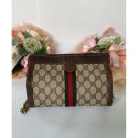 ราคา Gucci Vintage Clutch แท้ มือสอง (อ่านรายละเอียดให้ชัดเจนก่อนสั่งซื้อ หรือทักแชทขอดูเพิ่มเติม) (41078170788)