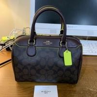 ราคา Coachทรงหมอน 9นิ้ว ลายซีซิกเนเจอร์ #ขายแต่ของแท้เท่านั้น (5538504122)