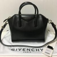 ราคา Used like new!! Givenchy Small Antigona in Black Calfskin (6610793419)