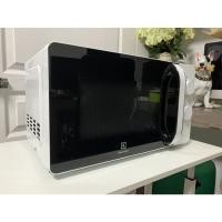 ราคา ไมโครเวฟ อิเล็กโทรลักซ์ Microwave Electrolux EMM20K18GW 20 ลิตร 1280 วัตต์: มือสอง (13477765559)