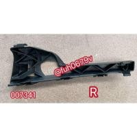 ราคา #พลาสติกขายึดคิ้วใต้ไฟหน้าฟอร์ดfordโฟกัสfocusปี2004ถึง09MK2/MK2.5ของใหม่โรงงานราคาต่อ 1 ข้างกดเลือกข้างที่ต้องการด้านล่า (54202432156)