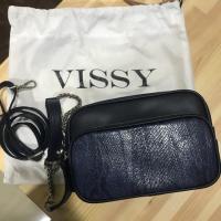 ราคา กระเป๋า Vissy used สภาพ 90% (997419149)