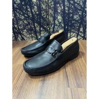 ราคา black leather loafer salvatore ferragamo italy(used) (28705823758)