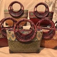 ราคา กระเป๋าสานกระจูด หูหวาย หลากสี ทรงเรือ ขนาด 9x6x4 นิ้ว (8308206189)
