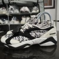 ราคา รองเท้า​ Le​coq​ sportif​ มือสองแท้ (5301580953)
