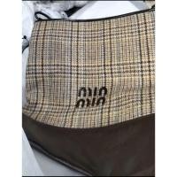 ราคา Min Min Hobo Bucket Velvet mix Leather Bag (27291347835)