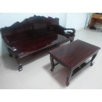 ราคา โต๊ะไม้ โซฟาไม้พร้อมโต๊ะกลางวางของสีโอ๊ค5500บาท 0874088644 (18576016102)