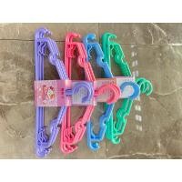 ราคา (ยกลัง) ไม้แขวนเสื้อ แบบพลาสติก สีสันสดใส แข็งแรง 1 ลัง 120 ชิ้น (21292126555)
