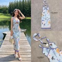 ราคา เดรสผ้าสูทพิมพ์ลายดอกไม้เบาๆโทนสีฟ้าอ่อนๆตัดสีม่วงทรงสายเดี่ยวใหญ่อกหัวใจผูกช่วงหน้าอกเอวเว้าเล็กๆมาพร้อมผ้าผูกผม (56357146528)