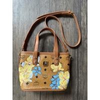 ราคา กระเป๋าทรงถังมินิ mcm มือ 2 งานหนังแท้ สภาพเหมือนใหม่ (21153736821)