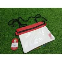 ราคา กระเป๋าสะพาย Liverpool FC POUCH BAG RD กระเป๋าสะพายทีมลิเวอร์พูล (29105686527)