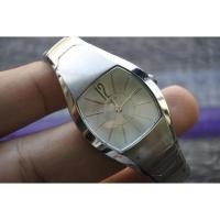 ราคา นาฬิกา Vintage มือสองญี่ปุ่น Seiko Lukia ทรงกำไล ระบบ QUARTZ ผู้หญิง ทรงสี่เหลี่ยม กรอบเงิน หน้าปัด25มม (22278594856)