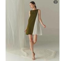 ราคา Mave matters becky in basil เดรสแขนกุด ทรงเอ ตัดต่อด้านข้างด้วยพลีทำ สีทูโทน แบรนด์ Mave (41073832002)