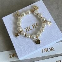 ราคา กำไลข้อมือ ชาร์ม D.i Beaute bracelet with box มาพร้อมกล่อง (25032609298)