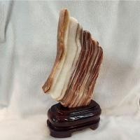 ราคา หินหมูสามชั้น(Pork Stone)หินอาเกต(Agate)สูง 12 ซม.หน้ากว้าง 15.1 ซม.หนา 2.5 ซม.น้ำหนักหิน1,067 g. (18293715398)