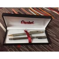 ราคา ปากกา pentel เซ็ตปากกาลูกลื่น+ดินสอกด สีเงินทองสุดหรู (1206083145)