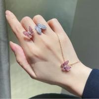 ราคา แหวนเงินแท้ 925 ชุบทอง 18K จาก Van มีเพชรผีเสื้อคู่และเพชรสีชมพู (27887848928)