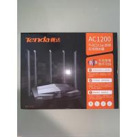 ราคา Tenda AC11 1200Mbps WiFi Router 2.4GHz/5GHz Dual Band Wireless มือสอง มีกล่อง ส่งฟรี ! (18760152827)