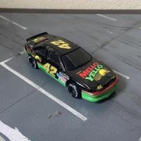 ราคา มือ 2 รถเหล็ก Nascar Racing Champions 1:64 (15650198486)