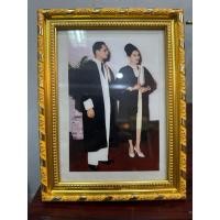 ราคา กรอบรูปพร้อมรูปนายหลวงร9กับพระราชินีขนาด5“x7"ขอฃใหม่ (28507388912)