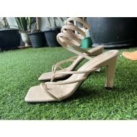 ราคา รองเท้าส้นสูงมือสอง size39 (21323024475)