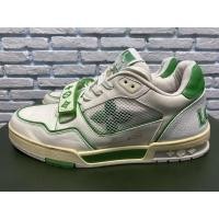 ราคา รองเท้า LV Sneaker Trainer มือสอง size 41/27cm.ราคารวมส่งฟรี‼️ (22149549685)