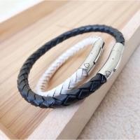 ราคา ข้อมือหนังแท้ สลักชื่อฟรี (860222896)