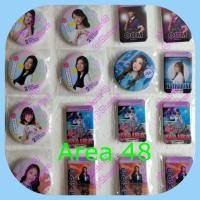 ราคา [ ลดราคา ] เข็มกลัด bnk48 อุ้ม แนทเธอรีน มัยร่า เค้ก ดีนี่ Bnk Badge Oom Natherine Maira Cake Denee (20006626986)