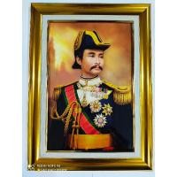 ราคา ภาพมงคล รัชกาลที่ 5 ใส่กรอบทองอย่างดี ขนาดภาพพร้อมกรอบทอง 14×19นิ้ว (3283632665)