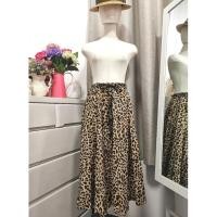 ราคา กระโปรง​ทร​งเอ​ ลายเสือ​ ZARA​ Size​ M​ Made​ in​ Morrocco​ (28806468869)