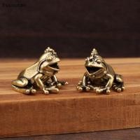 ราคา [ทีเอสที] เครื่องประดับทองเหลืองตุ๊กตากบทองเหลืองตกแต่งบ้านขนาดเล็กตุ๊กตาสัตว์ประติมากรรมชิวาวา สีแทน (41230191676)