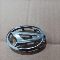ราคา DAIHATSU CHROME D LOGO EMBLEM สําหรับพวงมาลัย, STICK LETTERS, ต้นฉบับใหม่ (50356278321)