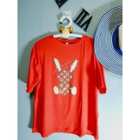 ราคา เสื้อยืดคอกลมลายกระต่าย สีพื้น แดง ขาว เทา ดำ (11286214756)