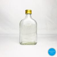 ราคา ขวดแก้ว เหล้าแบน 180ml ฝาเกลียวมีเนียมสีทอง (1382501427)