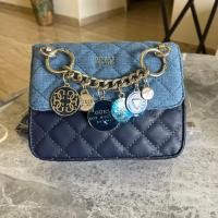 ราคา GUESS Stassie Cross Body Bag กระเป๋าสะพายไหล่ 1130010 (29690798308)