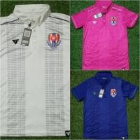 ราคา Versus ของแท้ POLO คอปก Navy โปโลฟุตบอล สโมสรฟุตบอลราชนาวี ไทยลีค เกรดนักเตะ ป้ายห้อย 2020 สวยงามน่าสะสม เสื้อกีฬา (10807885854)