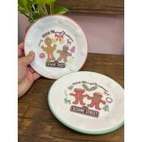 ราคา จาน Mister Donut - 123 Sesame Street Merry Christmas 2003 ขนาด 6“ (26088910397)
