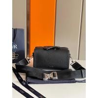 ราคา กระเป๋าสะพายกระเป๋าถือ Dior Lingot 22, Carefully Made with Beige and Black Oblique Printing Cloth, Matching Black Grained Cow Leather Detail Enhancement Style, Front Cloth with "DIO" Logo.22x10.5 x12.