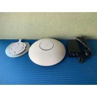 ราคา UBIQUITI UniFi (UAP-AC-LR) Wireless AC1350 Dual Band Access Point + Gigabit PoE Adapter ใช้งานปกติ (ร้านค้าส่งเร็ว100%) (25860716348)