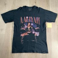 ราคา เสื้อยืด Pull & Bear AALIYAH ไซส์ M มือสอง (24812887297)