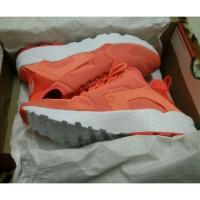 ราคา Nike Air huarache run ultra 9/40.5/26cm แท้ 100% (720255399)