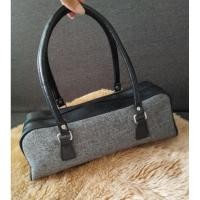 ราคา กระเป๋าถือ ทรงหมอน ปาปิลอน มือสอง (24936692691)