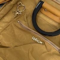 ราคา ‼️ส่งฟรี‼️ ส่งต่อ กระเป๋า Kipling ของแท้ มือ2 ค่ะ (21966540312)