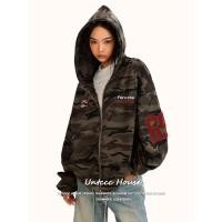 ราคา [Trendy Print, Hooded jacket]จดหมายแนวโน้มรีโทรอเมริกันพิมพ์แจ็คเก็ตผู้หญิง camouflage สบายๆ (54957527937)