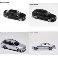 ราคา KING MODEL 1: 64 BMW M5 E60 Chris Bango จําลองรถรุ่นพร้อมสต็อก (46608618379)