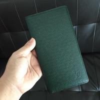 ราคา Used wallet taiga LV (4524657346)