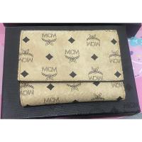 ราคา แท้มือสอง MCM กระเป๋าสตางค์ใบเล็ก สีครีมลาย (25003790762)