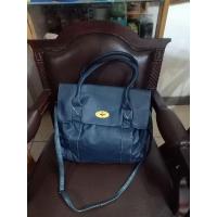 ราคา กระเป๋ามือสอง หนังแท้ สะพายข้าง /ถือได้ (22881425776)
