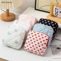 ราคา Berrybury น่ารัก Sweet Love Bow Lattice กระเป๋าเครื่องสําอางขนาดใหญ่ความจุแบบพกพา Girly แต่งหน้าผ้าอนามัยกระเป๋าเก็บกระเป๋าคลัทช์ของขวัญใหม่ (57609356470)