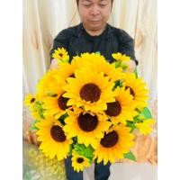 ราคา พานดอกทานตะวัน ( พานดอกทานตะวัน สีเหลือง พร้อมดอกแซม ใบแซม พานใหญ่ แน่นๆๆ ) 19*26 ซม. พานดอกไม้ พานไหว้ครู (27841508596)